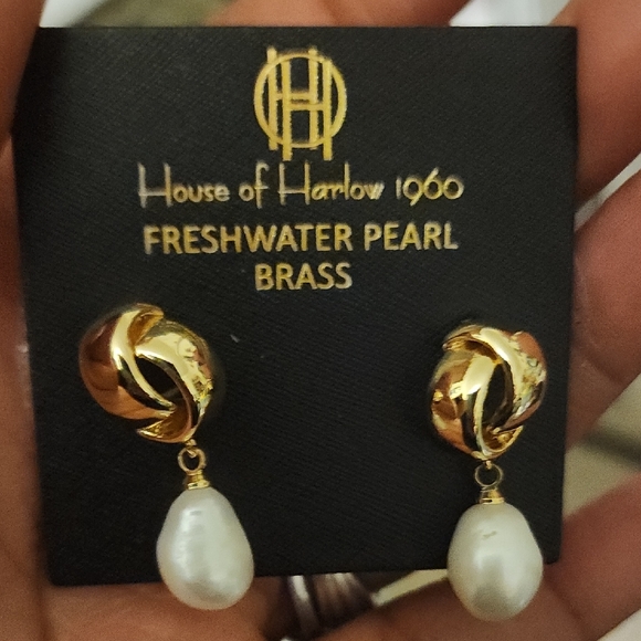 House of Harlow 1960 Gold Knot Earrings with Freshwater Pearl Drops - Picture 3 of 3